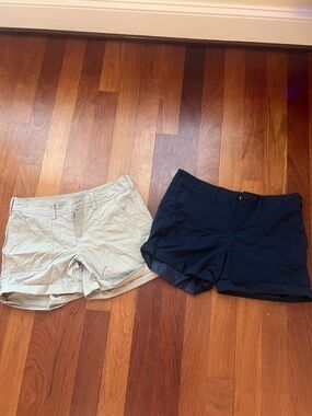 2 North Face Hiking Women’s Shorts – Navy and Light Khaki